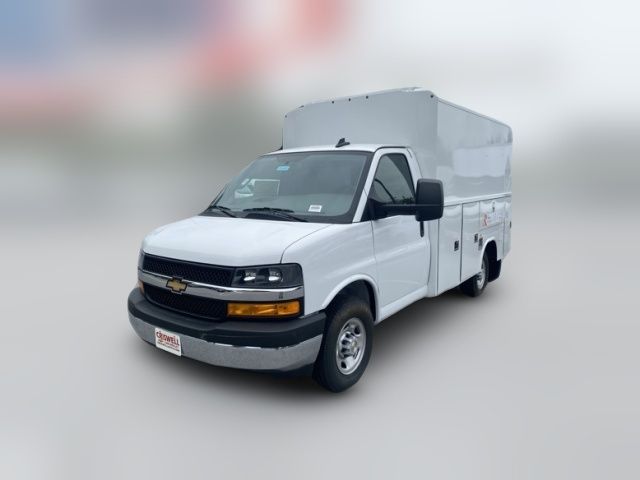 2025 Chevrolet Express Base