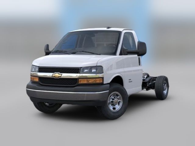 2025 Chevrolet Express Base