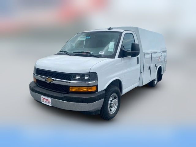 2025 Chevrolet Express Base
