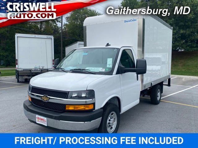 2025 Chevrolet Express Base