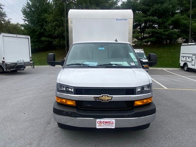 2025 Chevrolet Express Base