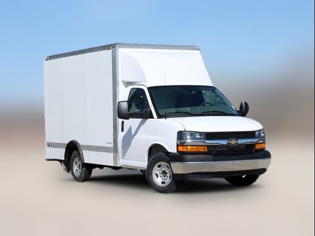 2025 Chevrolet Express Base