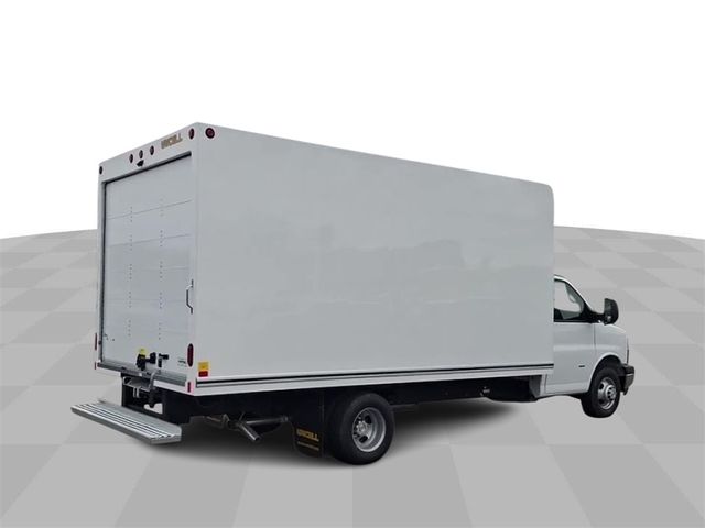 2025 Chevrolet Express Base