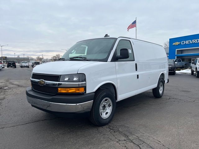 2025 Chevrolet Express Base