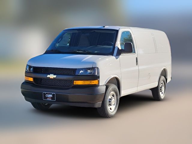 2025 Chevrolet Express Base