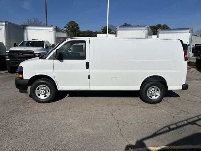2025 Chevrolet Express Base