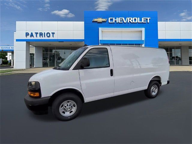 2025 Chevrolet Express Base