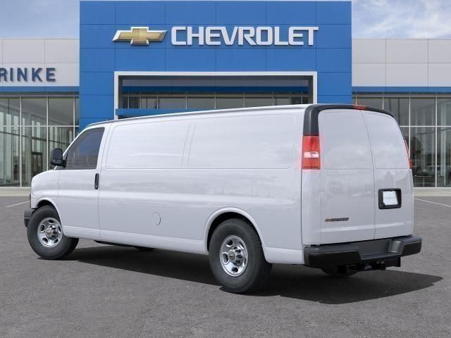 2025 Chevrolet Express Base