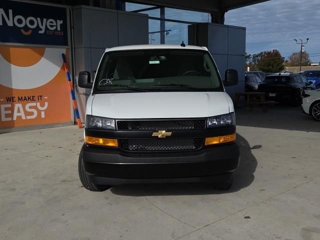 2025 Chevrolet Express Base