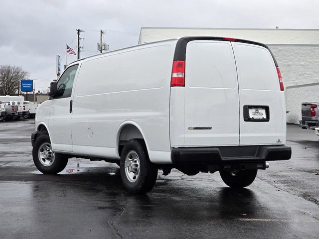 2025 Chevrolet Express Base