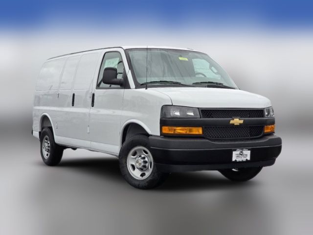 2025 Chevrolet Express Base