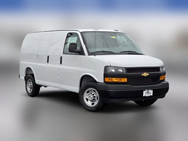 2025 Chevrolet Express Base