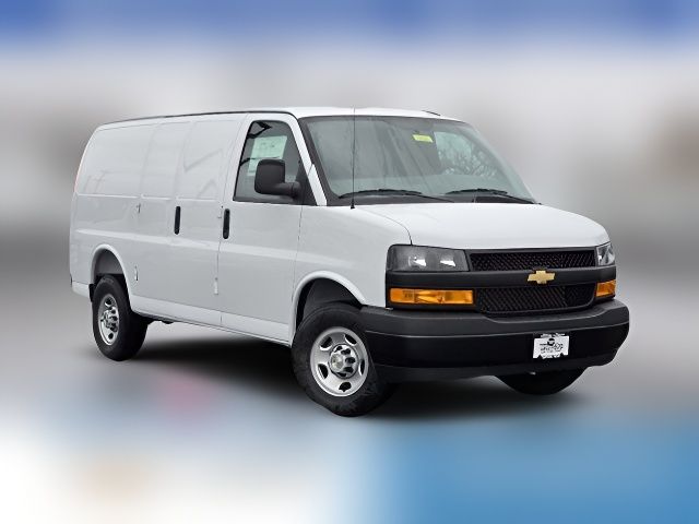 2025 Chevrolet Express Base