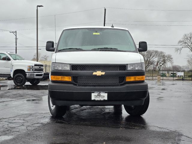 2025 Chevrolet Express Base