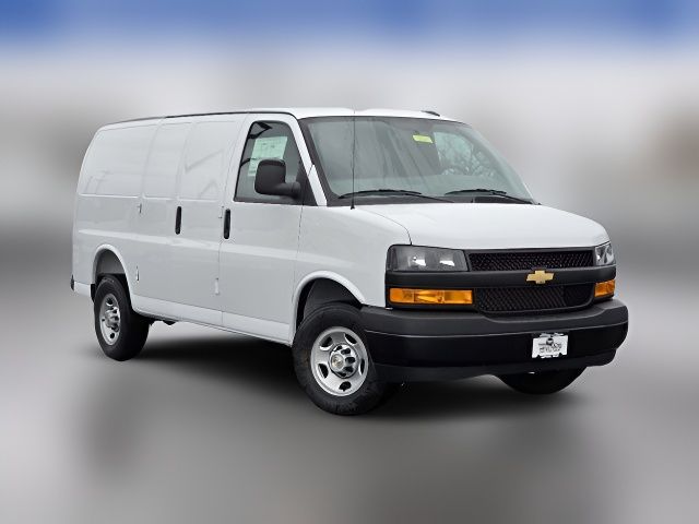 2025 Chevrolet Express Base