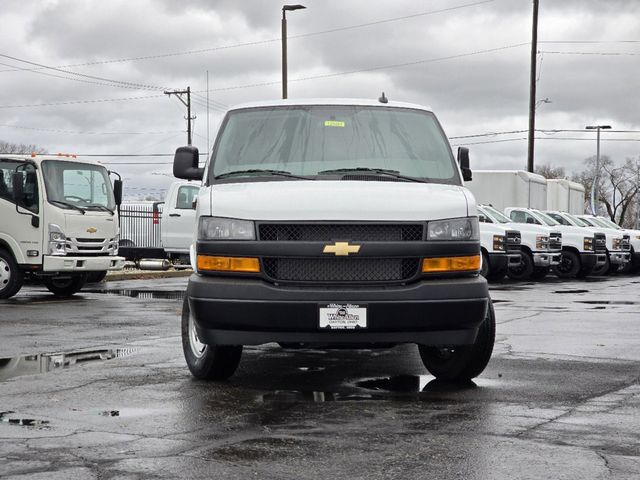 2025 Chevrolet Express Base