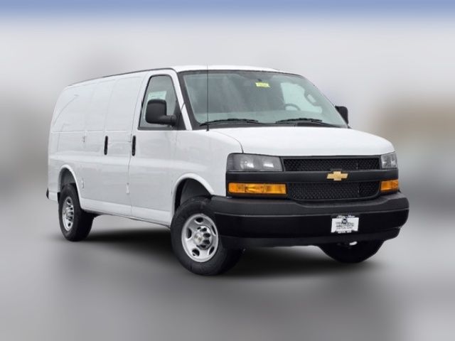 2025 Chevrolet Express Base