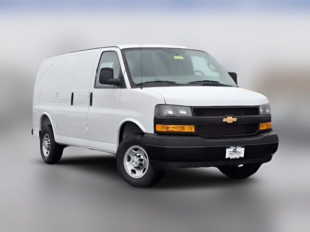 2025 Chevrolet Express Base