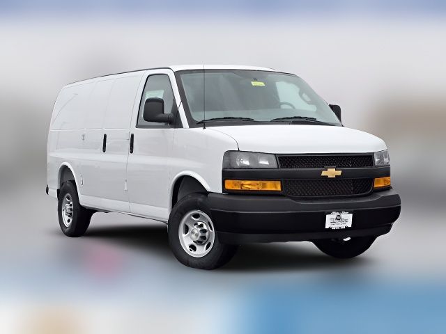 2025 Chevrolet Express Base