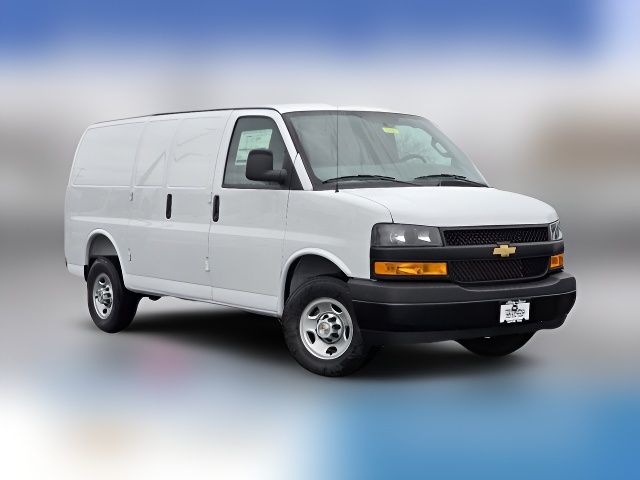 2025 Chevrolet Express Base