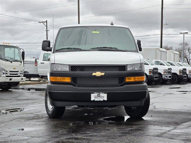 2025 Chevrolet Express Base