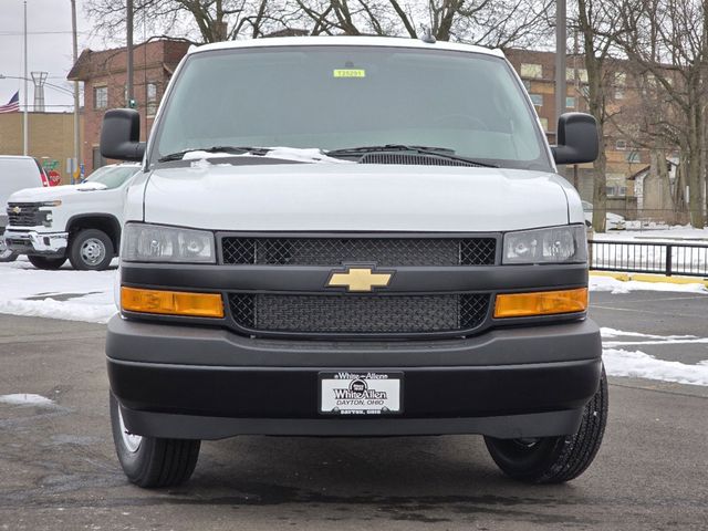 2025 Chevrolet Express Base