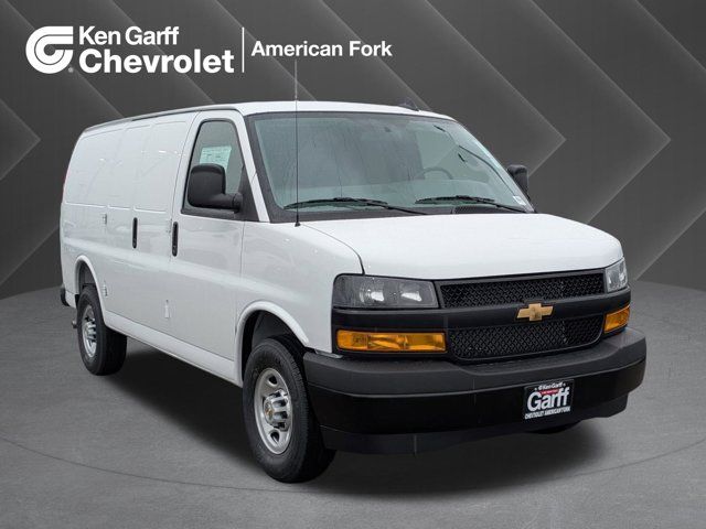 2025 Chevrolet Express Base