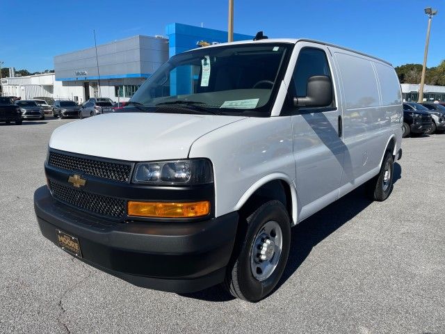 2025 Chevrolet Express Base