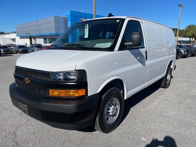 2025 Chevrolet Express Base