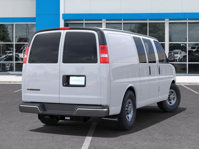 2025 Chevrolet Express Base