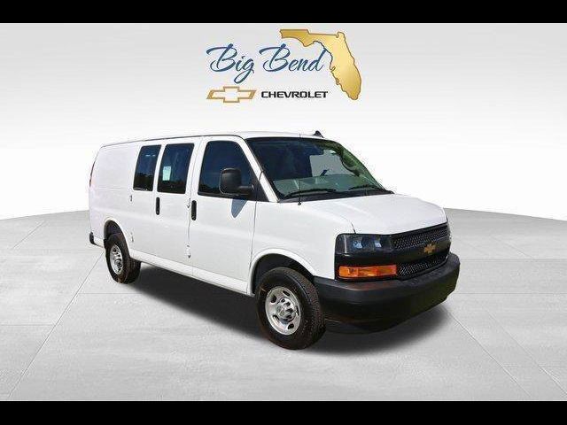 2025 Chevrolet Express Base