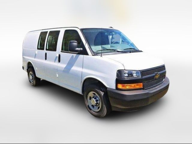 2025 Chevrolet Express Base