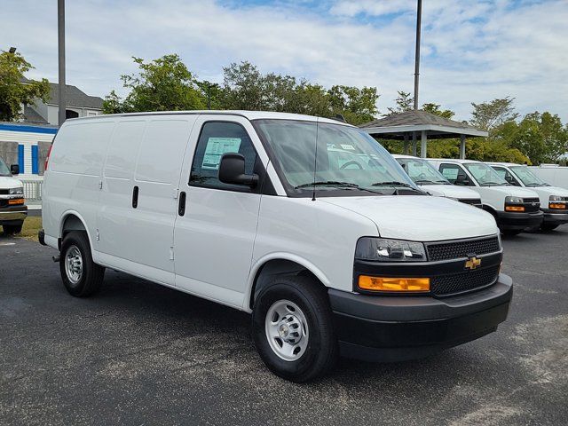 2025 Chevrolet Express Base