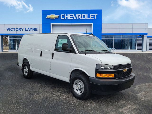 2025 Chevrolet Express Base