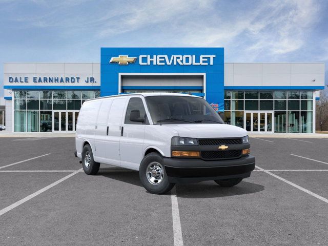 2025 Chevrolet Express Base