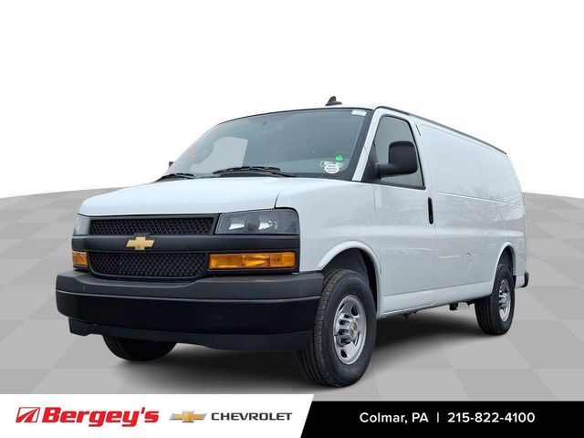 2025 Chevrolet Express Base