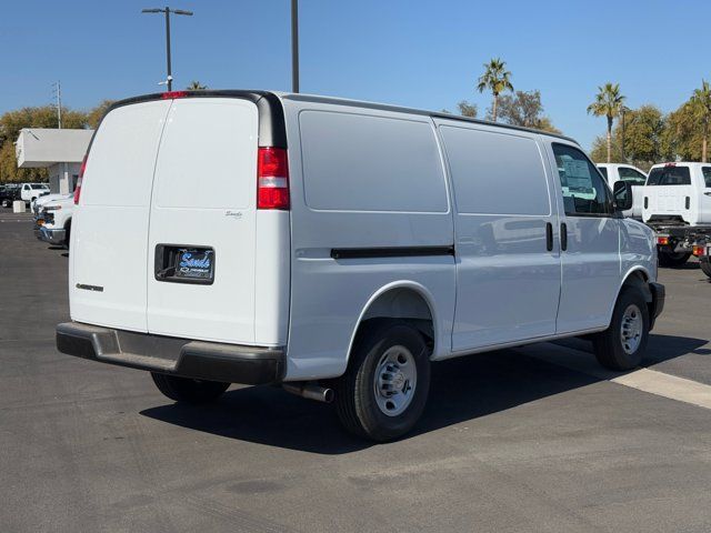 2025 Chevrolet Express Base