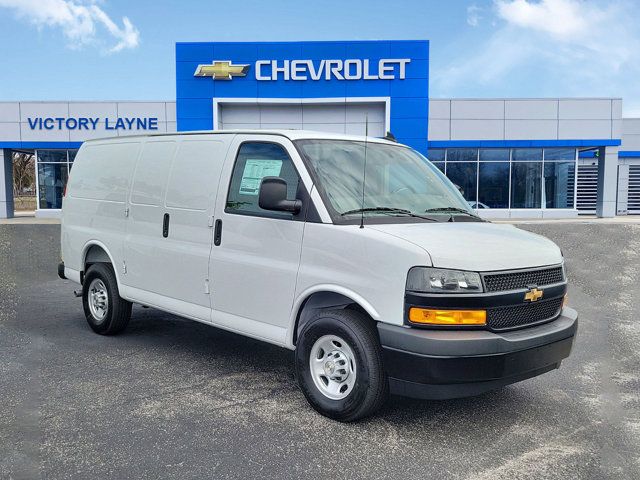 2025 Chevrolet Express Base