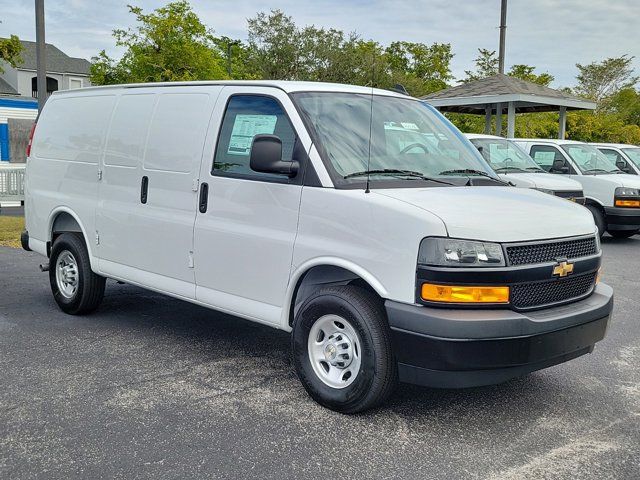 2025 Chevrolet Express Base