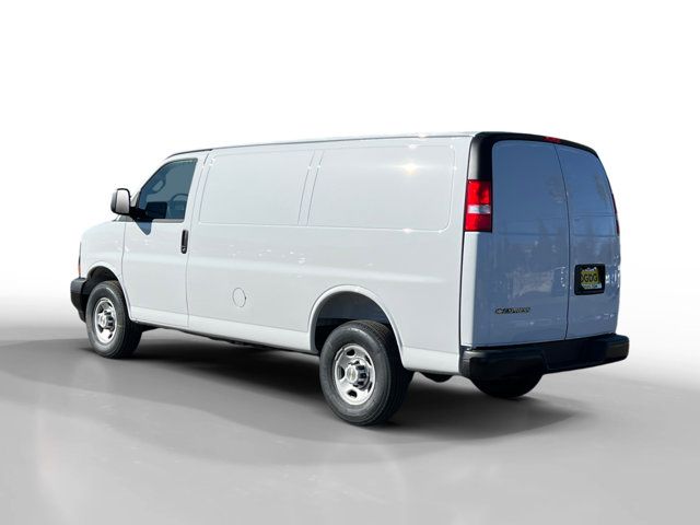 2025 Chevrolet Express Base