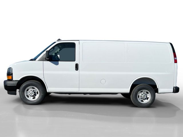 2025 Chevrolet Express Base