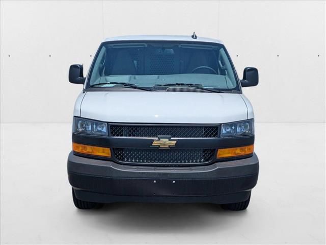 2025 Chevrolet Express Base