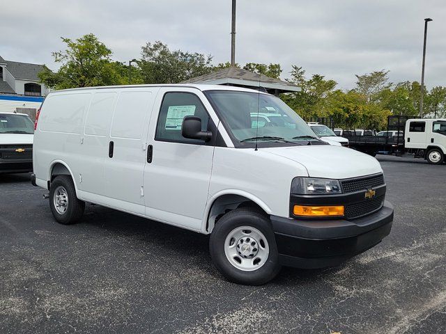 2025 Chevrolet Express Base