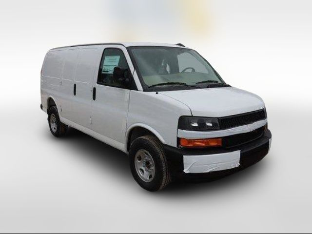 2025 Chevrolet Express Base