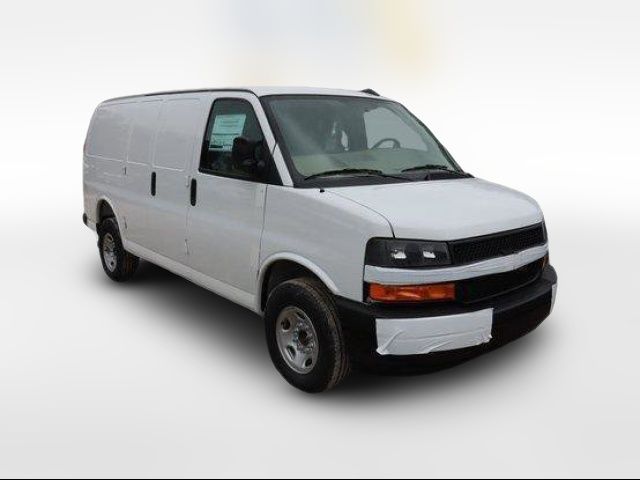 2025 Chevrolet Express Base