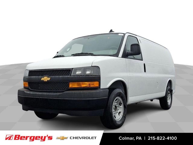 2025 Chevrolet Express Base