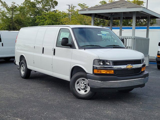 2025 Chevrolet Express Base