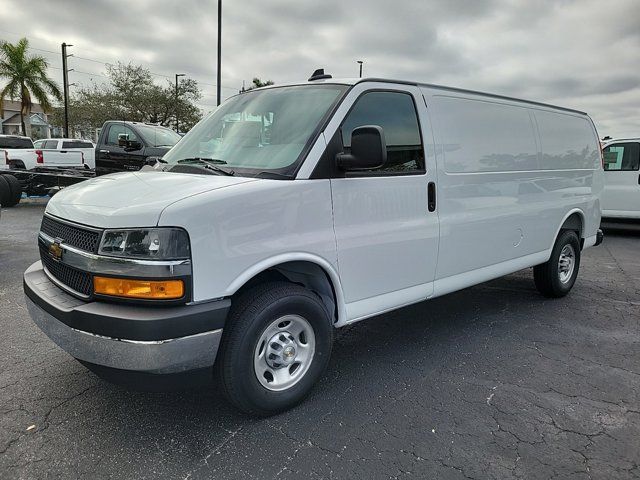 2025 Chevrolet Express Base