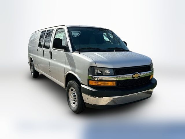 2025 Chevrolet Express Base