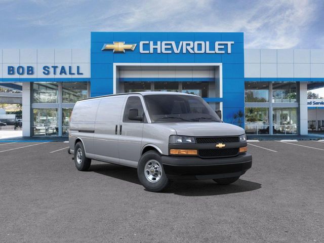 2025 Chevrolet Express Base